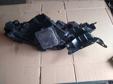 Laden Sie das Bild in den Galerie-Viewer, Frontscheinwerfer Rover K8D2-13W029-BE Links Scheinwerfer Headlight SCH1843339048dc
