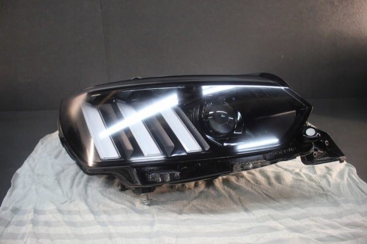 Frontscheinwerfer Peugeot 208 9841641980 Rechts Scheinwerfer Headlight SCH1845590213dh