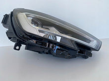 Laden Sie das Bild in den Galerie-Viewer, Frontscheinwerfer Audi A3 8VO941784C Rechts Scheinwerfer Headlight SCH1857688527iu