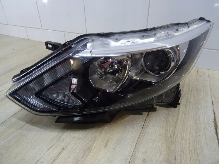Frontscheinwerfer Nissan Qashqai I 10018013 Rechts Scheinwerfer Headlight SCH1860489722ro