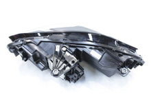 Laden Sie das Bild in den Galerie-Viewer, Frontscheinwerfer BMW 5A32B46 Rechts Scheinwerfer Headlight SCH1863780003cg