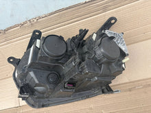 Load image into Gallery viewer, Frontscheinwerfer Dacia Duster 260101133R LED Rechts Scheinwerfer Headlight SCH1869598333nq