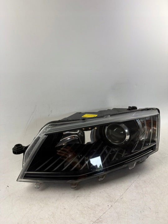 Frontscheinwerfer Skoda Octavia III 5E1941015B Xenon Links Headlight SCH1869768184nb