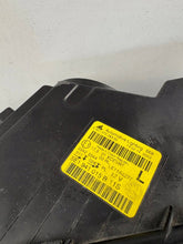 Laden Sie das Bild in den Galerie-Viewer, Frontscheinwerfer Skoda Octavia III 5E1941015B Xenon Links Headlight SCH1869768184nb