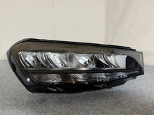 Laden Sie das Bild in den Galerie-Viewer, Frontscheinwerfer Skoda Fabia IV 6VB941016 Rechts Scheinwerfer Headlight SCH1877290410qc