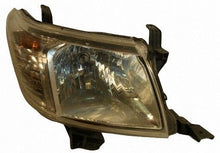 Laden Sie das Bild in den Galerie-Viewer, Frontscheinwerfer Toyota Hilux BDS74236 Rechts Scheinwerfer Headlight SCH1878585719lg