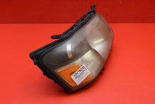 Laden Sie das Bild in den Galerie-Viewer, Frontscheinwerfer Subaru Forester M-1097824- Rechts Scheinwerfer Headlight SCH1881936385tg