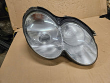 Laden Sie das Bild in den Galerie-Viewer, Frontscheinwerfer Mercedes-Benz Sl R230 A2308207261 Rechts Headlight SCH1890240706so
