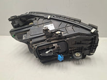 Laden Sie das Bild in den Galerie-Viewer, Frontscheinwerfer Mercedes-Benz W206 A2069062903 Links Scheinwerfer Headlight SCH1891176056yv