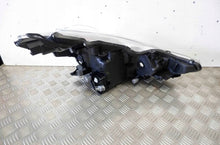Laden Sie das Bild in den Galerie-Viewer, Frontscheinwerfer Toyota Prius Plus 8107047680 Links Scheinwerfer Headlight SCH1893129993ms