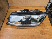 Load image into Gallery viewer, Frontscheinwerfer Skoda Fabia III 6V1941015D Links Scheinwerfer Headlight SCH1901547807gk