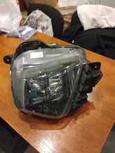 Laden Sie das Bild in den Galerie-Viewer, Frontscheinwerfer Hyundai Tucson G710LH03 92101N7100 Rechts Headlight SCH1904353874fb