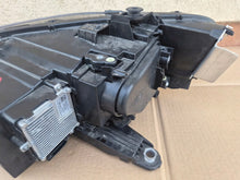 Load image into Gallery viewer, Frontscheinwerfer VW Passat 3J1941006 Rechts Scheinwerfer Headlight SCH1920145485ae
