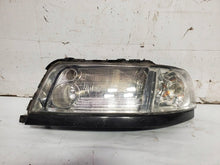 Laden Sie das Bild in den Galerie-Viewer, Frontscheinwerfer Audi 0301171276 Xenon Links Scheinwerfer Headlight SCH1921272167es