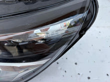 Laden Sie das Bild in den Galerie-Viewer, Frontscheinwerfer Opel Corsa F 39162658 Links Scheinwerfer Headlight SCH1926687452wh