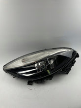 Laden Sie das Bild in den Galerie-Viewer, Frontscheinwerfer Renault Scenic 260106928R Rechts Scheinwerfer Headlight SCH1931488578nw
