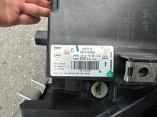 Laden Sie das Bild in den Galerie-Viewer, Frontscheinwerfer Opel E Combo 9864193880 LED Rechts Scheinwerfer Headlight SCH1933949949nb