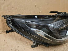 Laden Sie das Bild in den Galerie-Viewer, Frontscheinwerfer Opel Astra 39077801 Rechts Scheinwerfer Headlight SCH1935628847fp