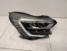 Laden Sie das Bild in den Galerie-Viewer, Frontscheinwerfer Renault Captur II 260106767R Rechts Scheinwerfer Headlight SCH1936513467xt