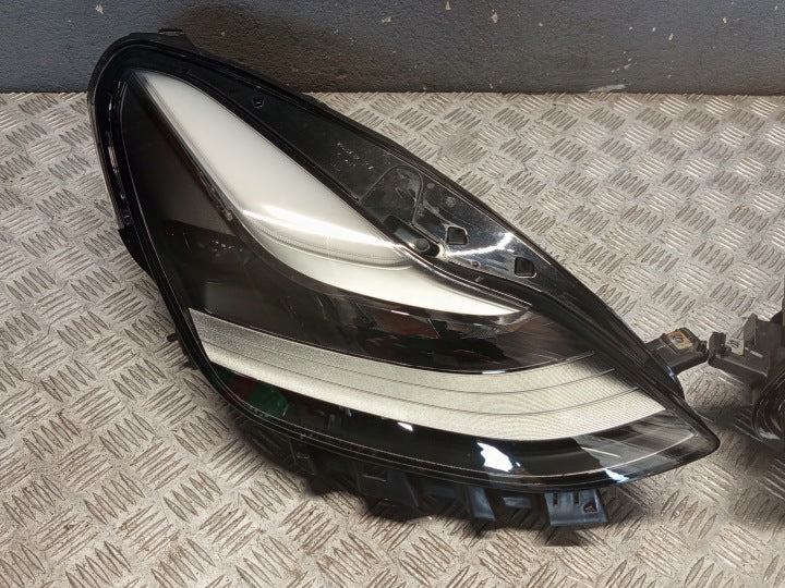 Frontscheinwerfer Tesla 1514952-00-D 1514953-00-D Ein Satz Headlight SCH1937168881kp
