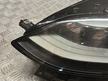 Laden Sie das Bild in den Galerie-Viewer, Frontscheinwerfer Tesla 1514952-00-D 1514953-00-D Ein Satz Headlight SCH1937168881kp