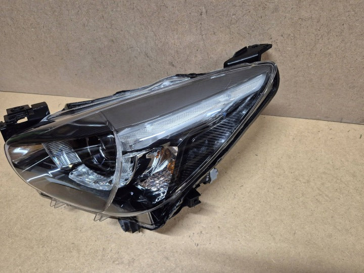 Frontscheinwerfer Mazda 2 D09K-51040 LED Links Scheinwerfer Headlight SCH1938031131ik