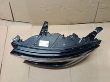 Laden Sie das Bild in den Galerie-Viewer, Frontscheinwerfer Renault 260600907R Links Scheinwerfer Headlight SCH1945142000yh