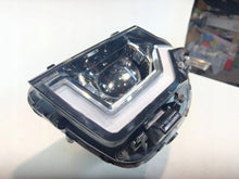 Load image into Gallery viewer, Frontscheinwerfer Ssangyong W 8310141X00 Links Scheinwerfer Headlight SCH1949602160nn