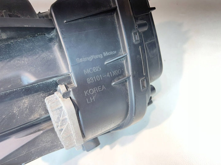 Frontscheinwerfer Ssangyong W 8310141X00 Links Scheinwerfer Headlight SCH1949602160nn