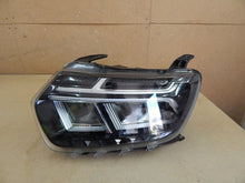 Laden Sie das Bild in den Galerie-Viewer, Frontscheinwerfer Dacia Duster 260602515R LED Links Scheinwerfer Headlight SCH1954549409uc
