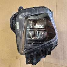 Laden Sie das Bild in den Galerie-Viewer, Frontscheinwerfer Hyundai Tucson N792112020 Rechts Scheinwerfer Headlight SCH1954707625ss