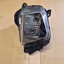 Laden Sie das Bild in den Galerie-Viewer, Frontscheinwerfer Hyundai Tucson N792112020 Rechts Scheinwerfer Headlight SCH1954707625ss