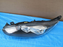 Laden Sie das Bild in den Galerie-Viewer, Frontscheinwerfer Ford Fiesta I C1BB-13W030-AH Links Scheinwerfer Headlight SCH1955274758tt