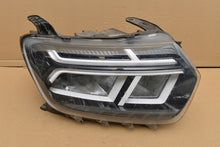 Laden Sie das Bild in den Galerie-Viewer, Frontscheinwerfer Dacia Duster 260106194R Rechts Scheinwerfer Headlight SCH1958554906bi
