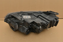 Laden Sie das Bild in den Galerie-Viewer, Frontscheinwerfer Dacia Duster 260106194R Rechts Scheinwerfer Headlight SCH1958554906bi