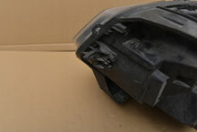 Laden Sie das Bild in den Galerie-Viewer, Frontscheinwerfer Dacia Duster 260106194R Rechts Scheinwerfer Headlight SCH1958554906bi