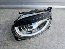 Laden Sie das Bild in den Galerie-Viewer, Frontscheinwerfer Fiat 500e 00521400320 Links Scheinwerfer Headlight SCH1959030680ju