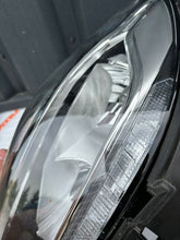 Laden Sie das Bild in den Galerie-Viewer, Frontscheinwerfer Mercedes-Benz W247 A2479067500 Links Scheinwerfer Headlight SCH1965926620ga