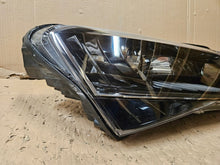 Laden Sie das Bild in den Galerie-Viewer, Frontscheinwerfer Skoda Superb III 3V1941016A Xenon Rechts Headlight SCH1979108378lw