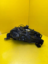 Laden Sie das Bild in den Galerie-Viewer, Frontscheinwerfer Mazda II D43N-51030 Xenon Rechts Scheinwerfer Headlight SCH1979372122mz