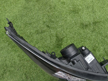 Laden Sie das Bild in den Galerie-Viewer, Frontscheinwerfer Renault Trafic III 260101161R Rechts Scheinwerfer Headlight SCH1983072369mb