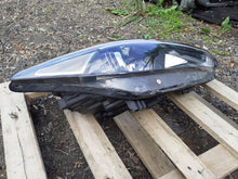 Laden Sie das Bild in den Galerie-Viewer, Frontscheinwerfer Hyundai Tucson 92102D7110 Rechts Scheinwerfer Headlight SCH1995405685lu