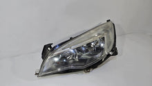 Load image into Gallery viewer, Frontscheinwerfer Opel Astra J 13253646 Links Scheinwerfer Headlight SCH1996537782pc