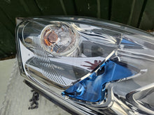 Laden Sie das Bild in den Galerie-Viewer, Frontscheinwerfer Nissan Leaf 26010-3NL5A Rechts Scheinwerfer Headlight SCH2006957798bj