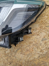 Laden Sie das Bild in den Galerie-Viewer, Frontscheinwerfer Subaru Forester 84004SJ350 Links Scheinwerfer Headlight SCH2007427594qt