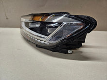 Laden Sie das Bild in den Galerie-Viewer, Frontscheinwerfer VW Touran 5TB941081D-SK LED Links Scheinwerfer Headlight SCH2008363533qt