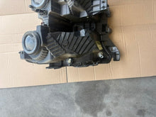 Laden Sie das Bild in den Galerie-Viewer, Frontscheinwerfer Ford I FL34-13005-A Rechts Scheinwerfer Headlight SCH2012310501gg