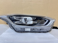 Laden Sie das Bild in den Galerie-Viewer, Frontscheinwerfer Kia Ceed J792111020 Rechts Scheinwerfer Headlight SCH2015102495rp