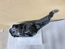 Laden Sie das Bild in den Galerie-Viewer, Frontscheinwerfer Kia Ceed J792111020 Rechts Scheinwerfer Headlight SCH2015102495rp