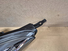 Load image into Gallery viewer, Frontscheinwerfer Hyundai I20 92101-4P500 Links Scheinwerfer Headlight SCH2015244231pv